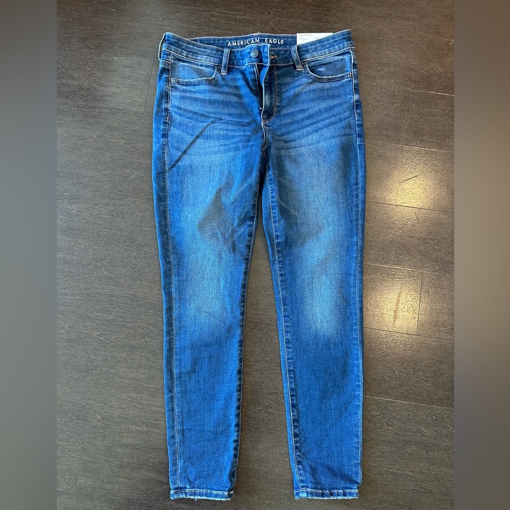 American Eagle Outfitters Next level stretch Jeggings
NWT